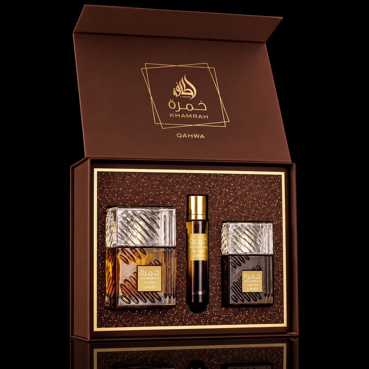 Pack Lattafa Khamrah Qahwa: perfume, perfume para el pelo y perfume de viaje sobre fondo negro